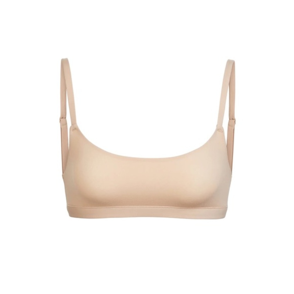 Skims FITS EVERYBODY SCOOP NECK BRA